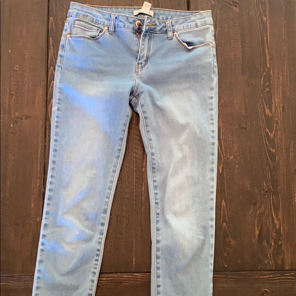 Forever 21 Girls Lightwash Jeans